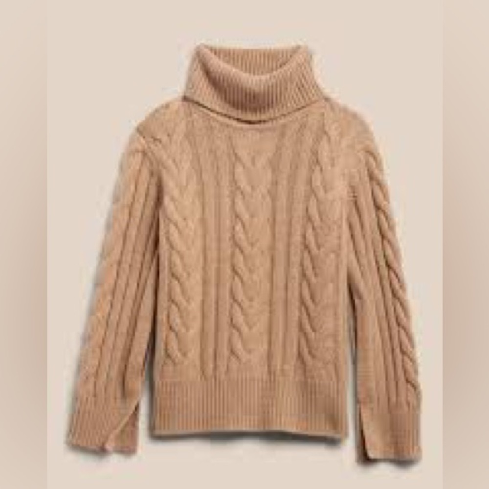 Banana Republic cable knit turtleneck - M